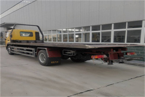 哈巴河24小时公路救援电话